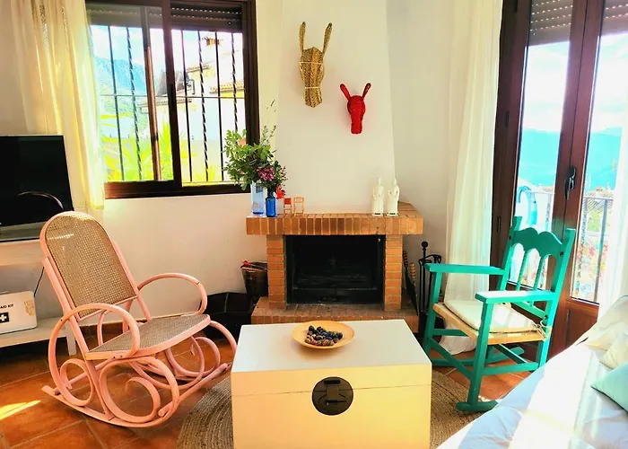 Luminoso Con Vistas Y Chimenea Apto Mascotas